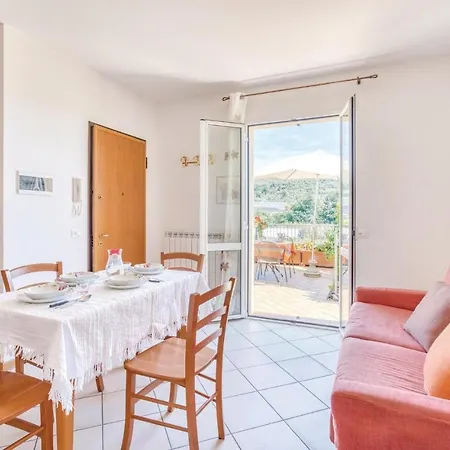 Faraldi Apartment